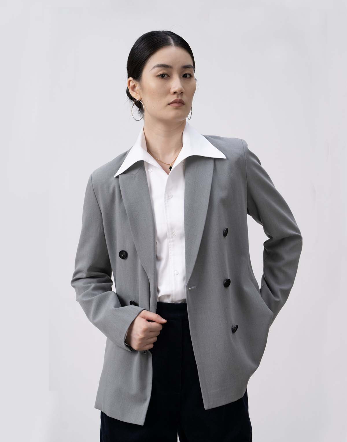 Double-breasted tailored blazer-w104